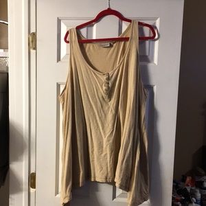 Avenue tan partial button up tank top size 30/32